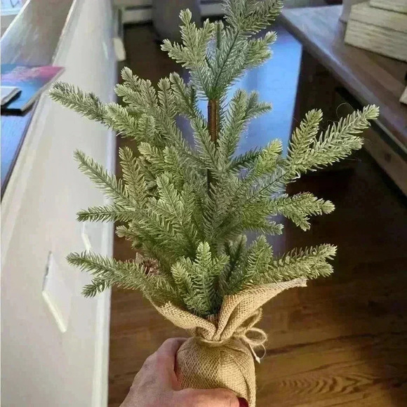 Christmas tree burlap - Picture 2 of 3